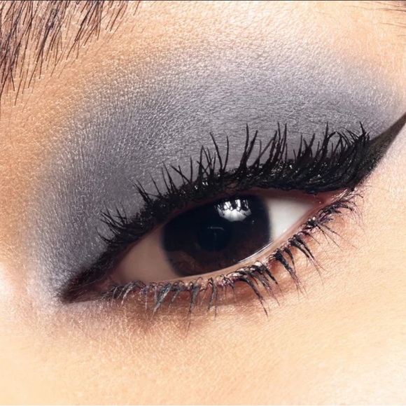 Stila Other - Sheer pewter suede shade liquid eyeshadow